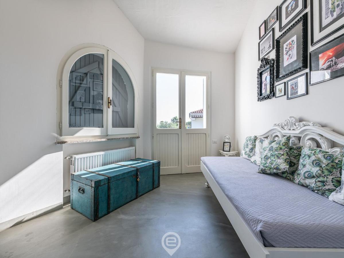 Villa Virago Porto Columbu - Perd'E Sali Exteriör bild