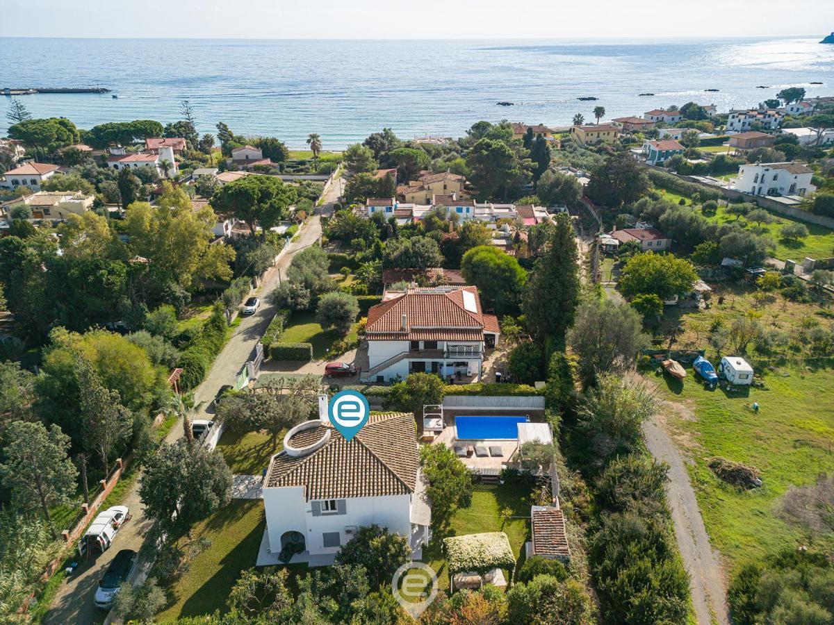 Villa Virago Porto Columbu - Perd'E Sali Exteriör bild